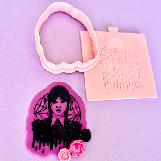 WEDNESDAY HALLOWEEN - RAISED EMBOSSER