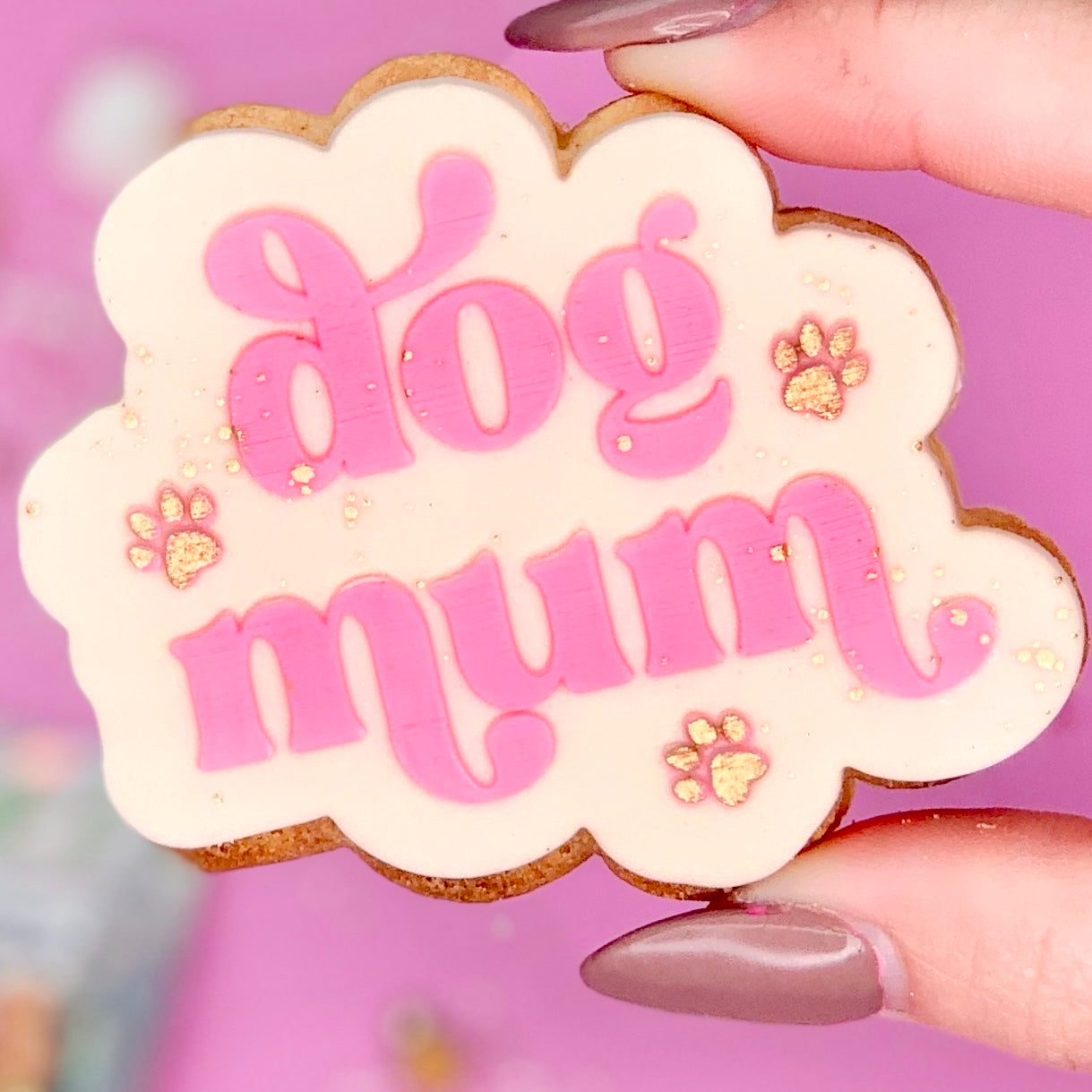 DOG MUM - RAISED EMBOSSER