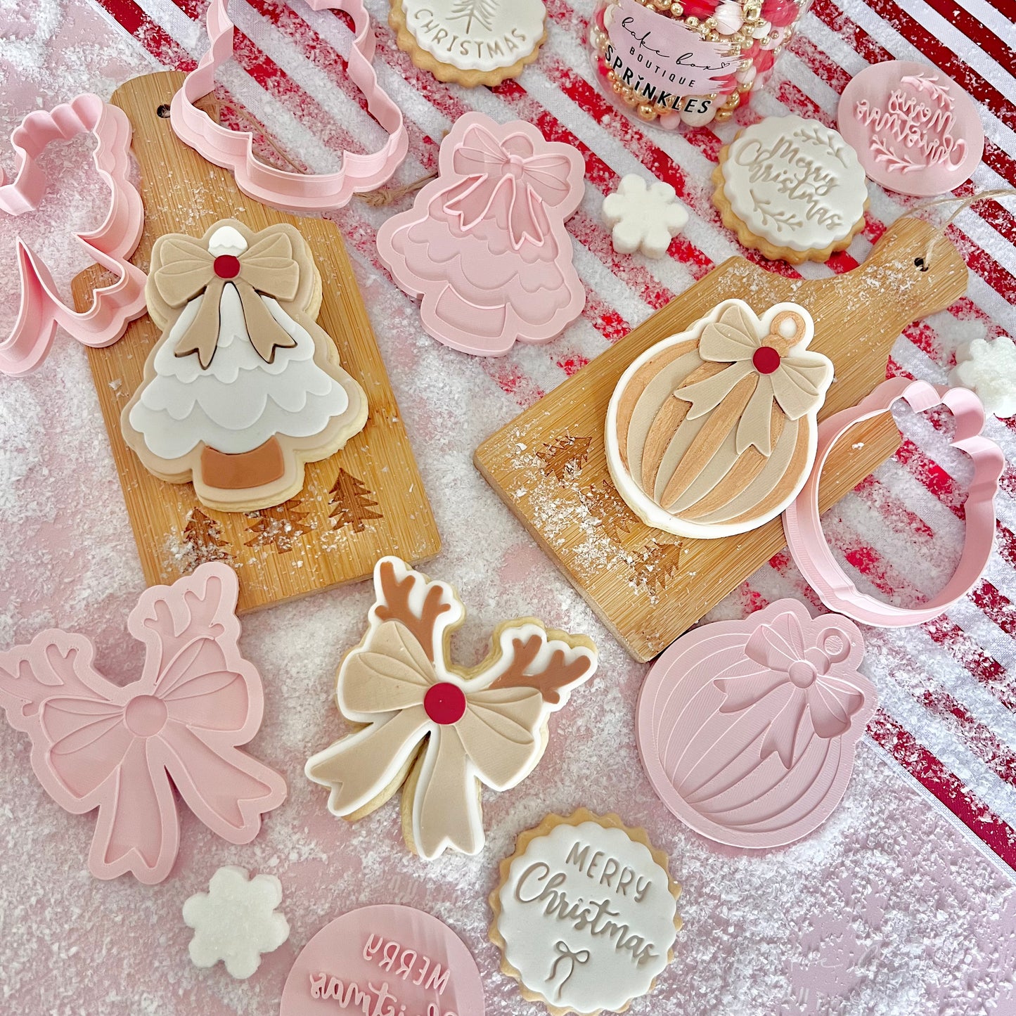 BAUBLE BOW - MULTI POP EMBOSSER AND CUTTER