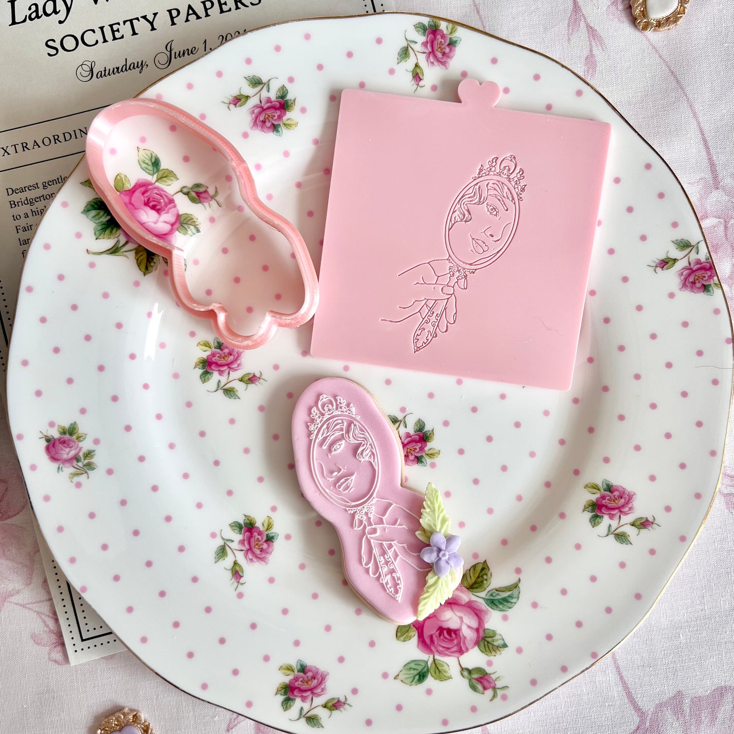 PENELOPE IN MIRROR - RAISED EMBOSSER