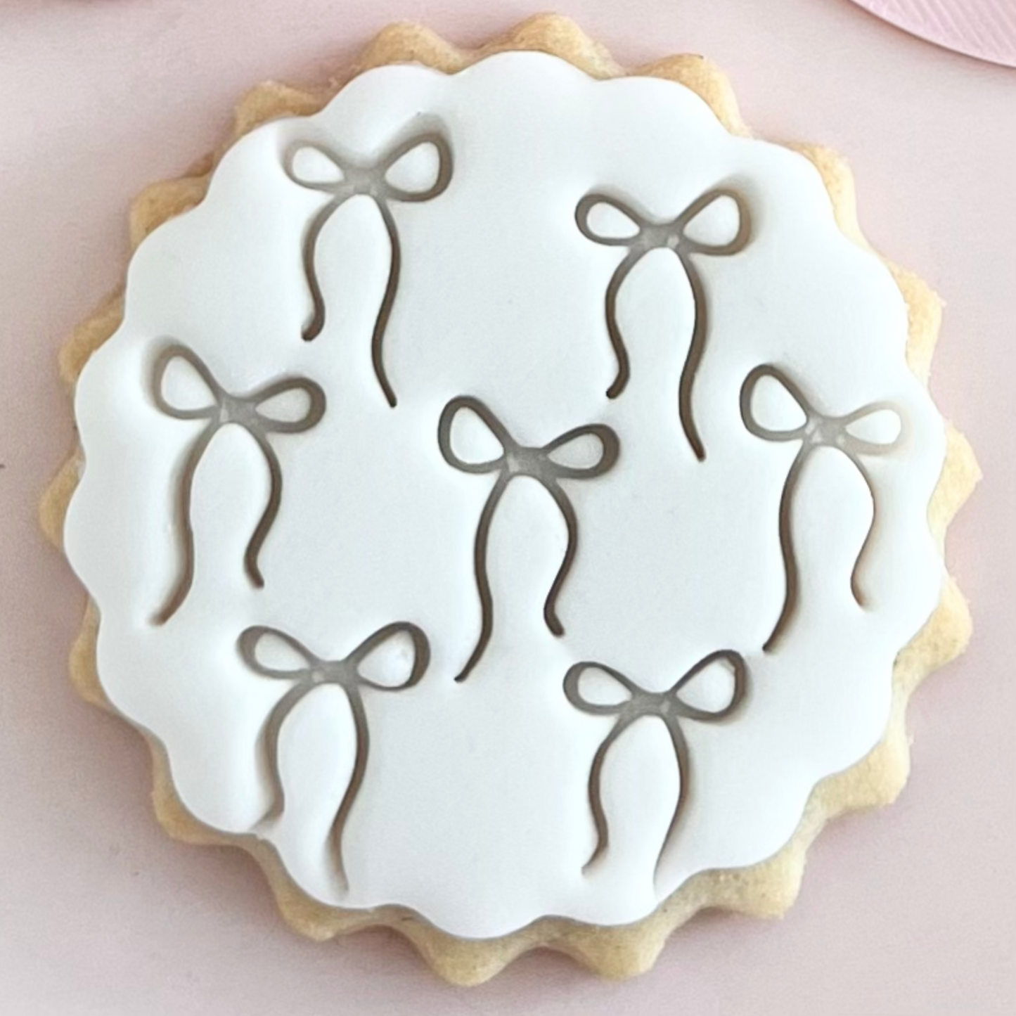 BOW PATTERN STAMP