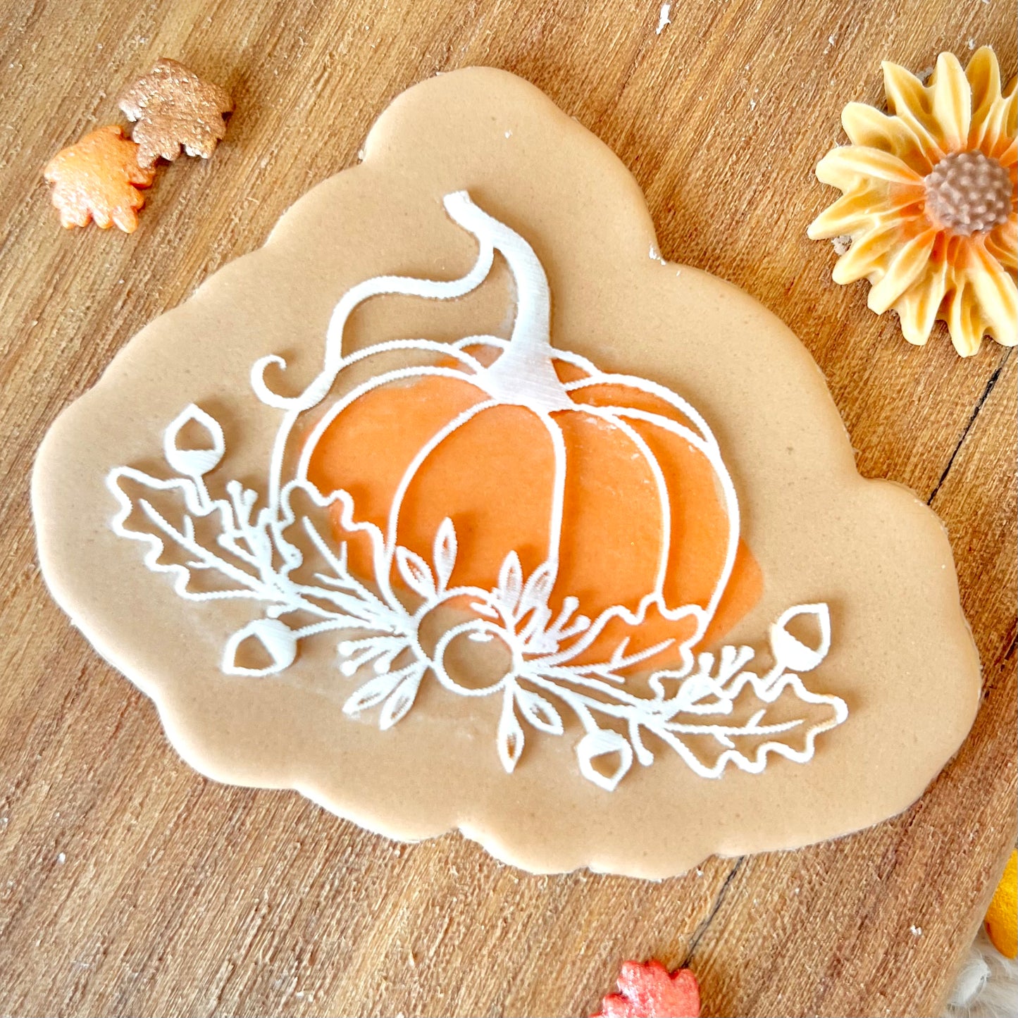 FLORAL PUMPKIN  - RAISED EMBOSSER
