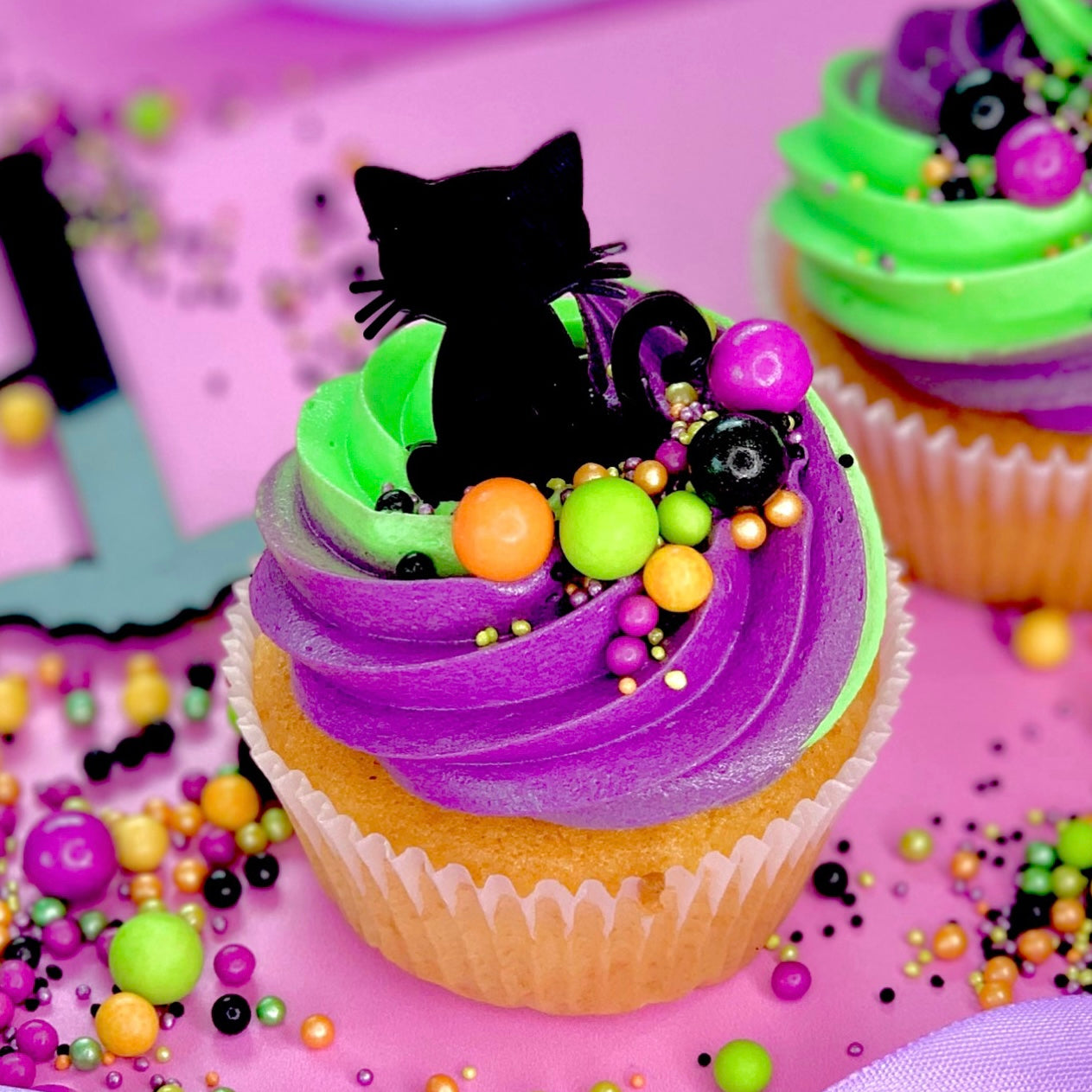 CAT - CHARM TOPPER