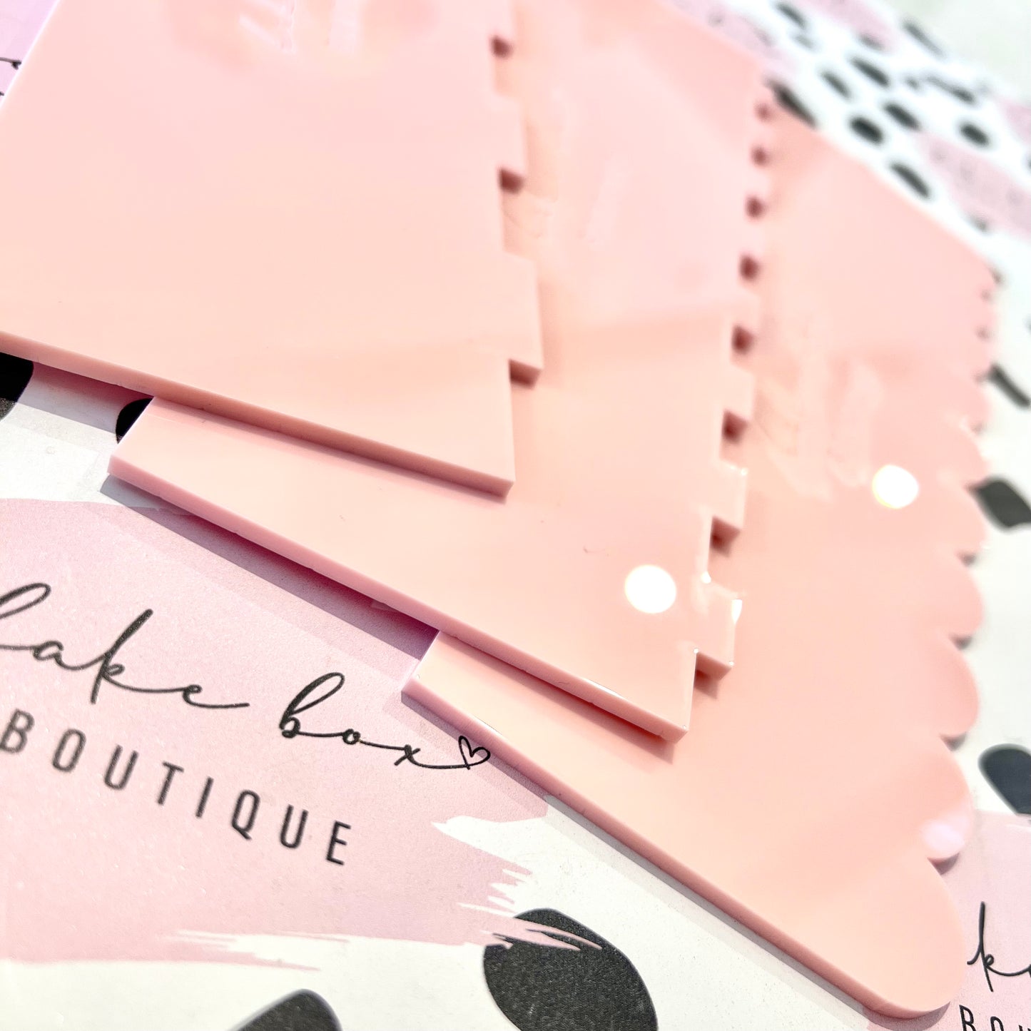 MEDIUM STRIPE - XL CAKE SCRAPER