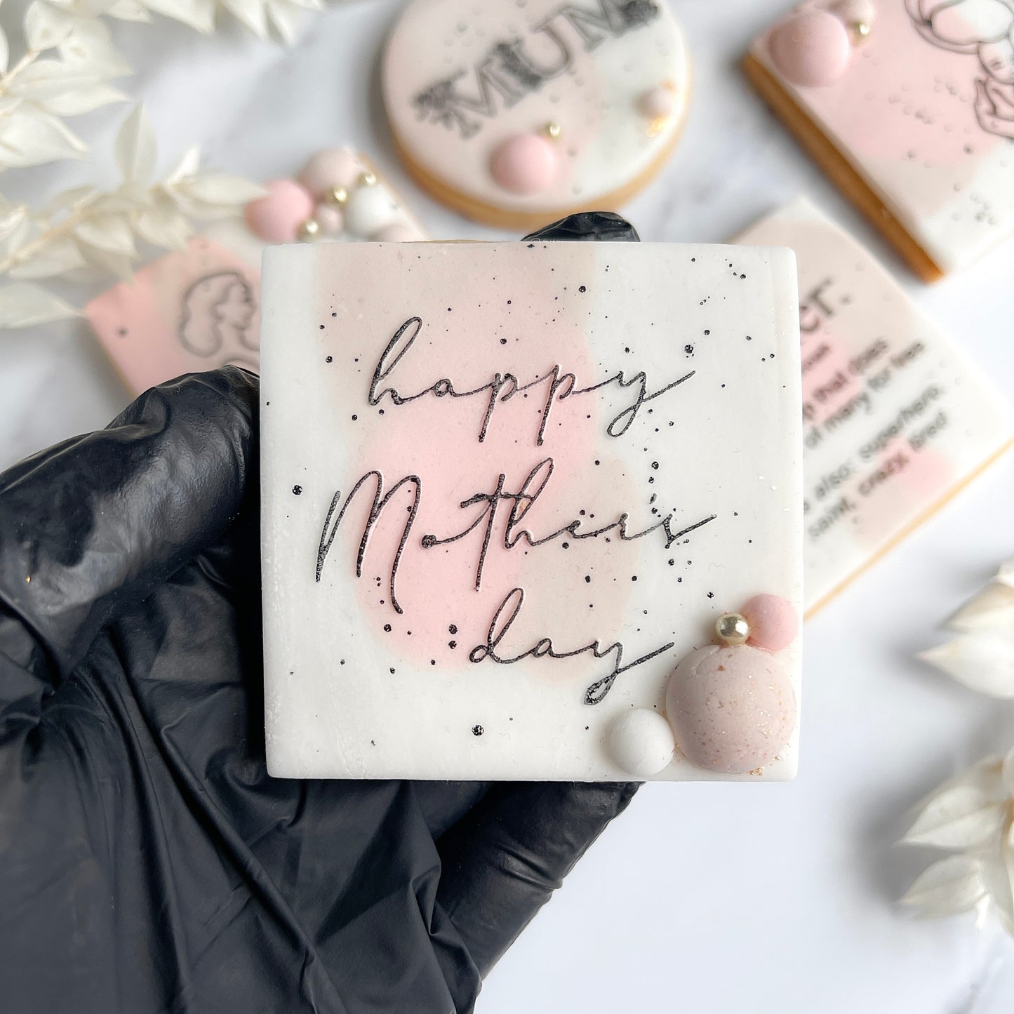 HAPPY MOTHERS DAY ELEGANT - RAISED EMBOSSER