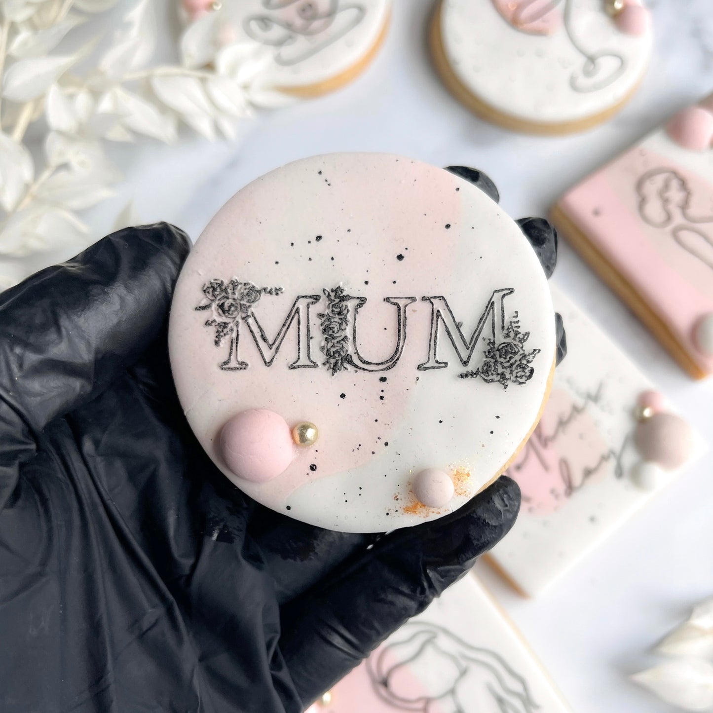 MUM - RAISED EMBOSSER